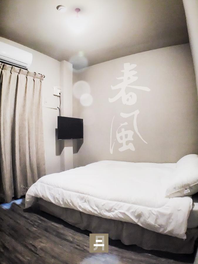 Feb Hostel Тайнань Екстер'єр фото